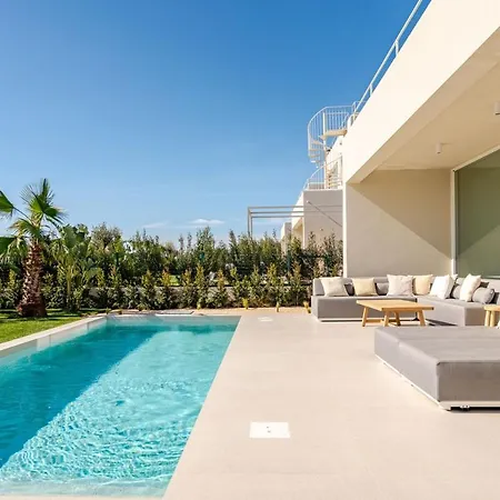 Modern Sea View Villa, Heated Pool,rooftop Jacuzzi Outdoor Kitchen 12min Faro Airport Сasa de vacaciones Santa Bárbara de Nexe