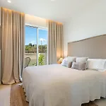 Holiday home Modern Sea View Villa, Heated Pool,rooftop Jacuzzi Outdoor Kitchen 12min Faro Airport
