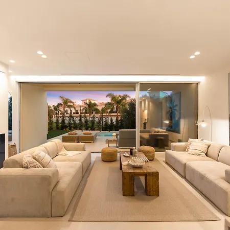 Modern Sea View Villa, Heated Pool,rooftop Jacuzzi Outdoor Kitchen 12min Faro Airport *